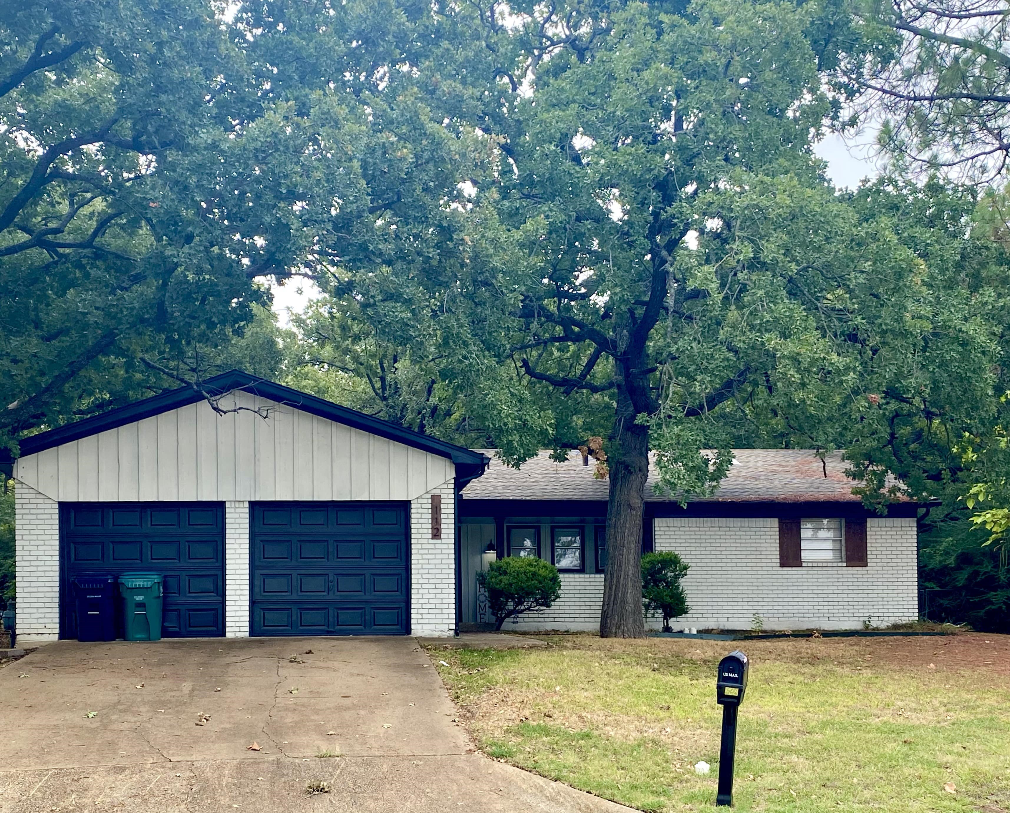 112 Meadowbrook 3 bedroom home